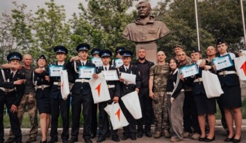 Дітей з окупованої Донеччини відправили до російського Волгограда на воєнізовану гру “Зарница”