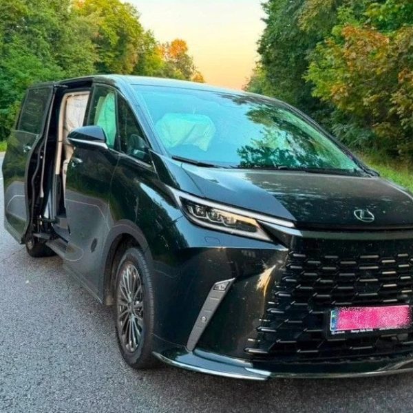 Бізнес-особа, якого в медіа ідентифікували як “куратора” народних депутатів від партії “Слуга народу”, потрапив у дорожньо-транспортну пригоду.