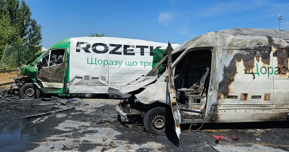 Наслідки удару по складах Rozetka Наслідки удару по складах Rozetka
