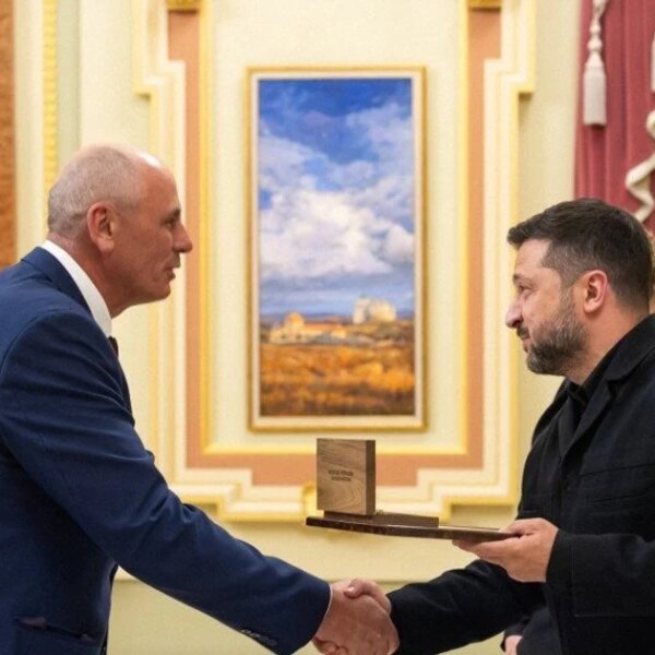 Директор Придніпровської ТЕС ДТЕК удостоївся звання «Національна легенда України» від Зеленського