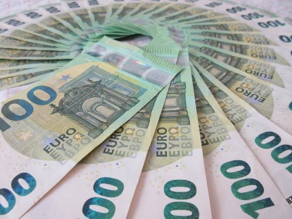 Кошти на ракети: Брюссель дозволив Україні озброюватися не тільки в країнах ЄС 4 Кошти на ракети: Брюссель дозволив Україні озброюватися не тільки в країнах ЄС 4