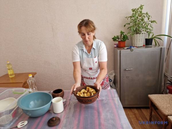 Чи готувала Одарка карася для Карасів? 25 Чи готувала Одарка карася для Карасів? 25