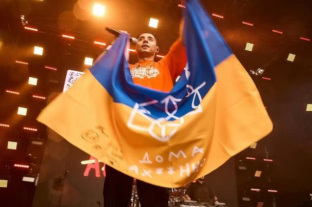 Знаменитий виконавець розкритикував висловлювання Полякової щодо "дрібниць" від європейських гастролей та незначних пожертв на ЗСУ. 9 Kurgan i Agregat / © instagram.com/kurgan_ram