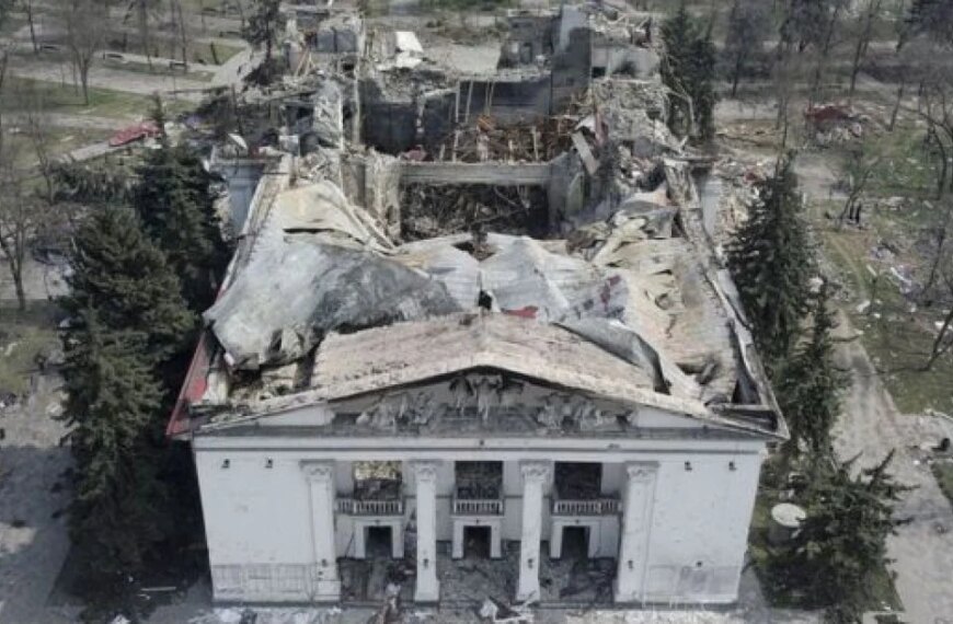 Лубінець направив звернення до ООН та МКС щодо російського фільму про знищення драмтеатру в Маріуполі