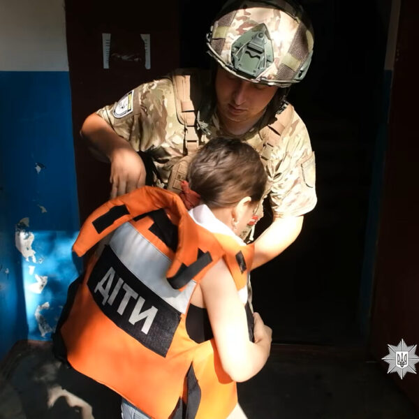 ПОРТАЛ новин 111 Родина з двома дітьми, яка попередньо покинула Торецьк, була евакуйована з Краматорська ➜ ZMINA