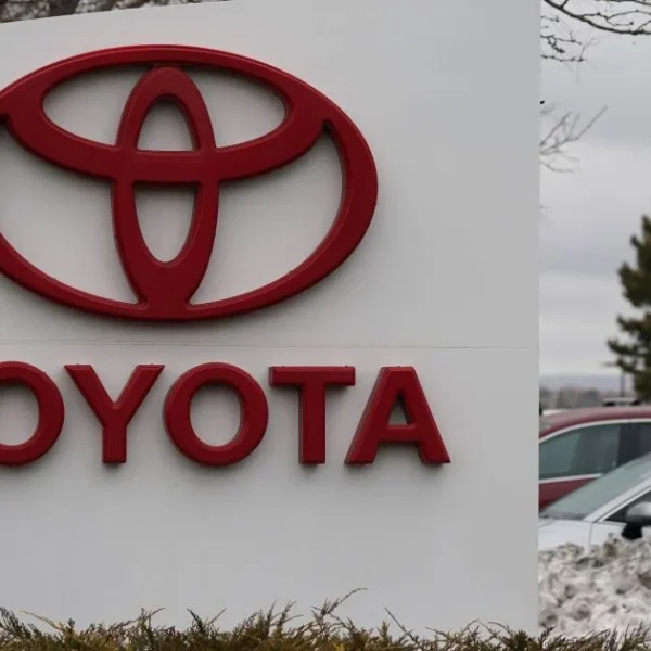 Російський удар знищив склад Toyota: що це означатиме для постачання комплектуючих