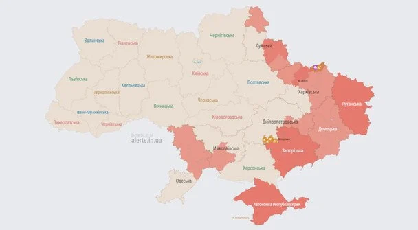 Загибель дитини, влучання в житлові споруди: Росія атакувала Україну з п'яти напрямків, куди й що досі летить (візуалізація) 2 Карта тривог