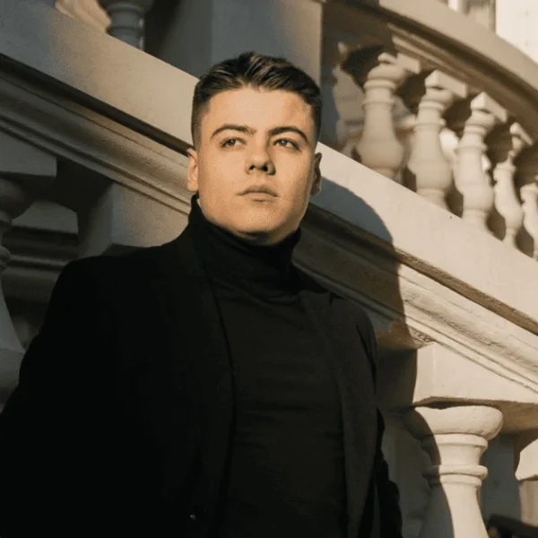Український виконавець SHUMEI потрапив у дорожньо-транспортну пригоду: як почувається артист та його колектив