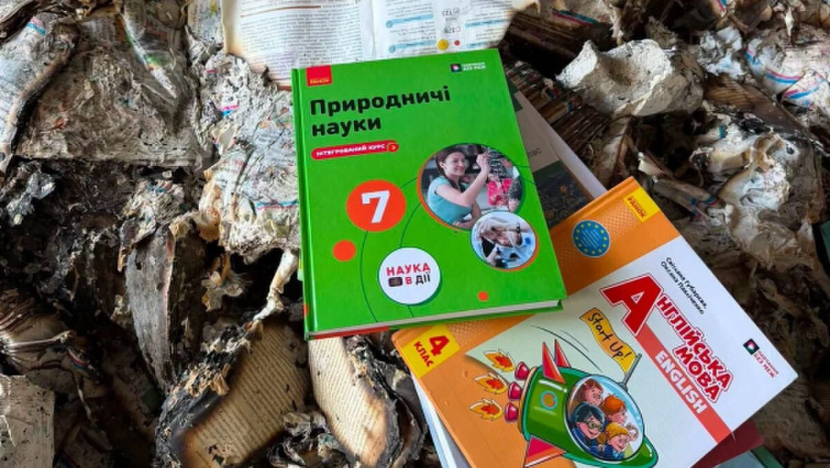 Доставка навчальних посібників до закладів освіти - коли учні отримають підручники 9
