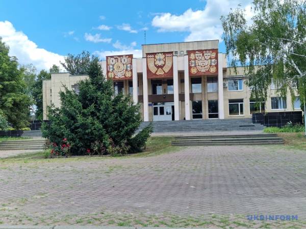 Чи готувала Одарка карася для Карасів? 15 Чи готувала Одарка карася для Карасів? 15