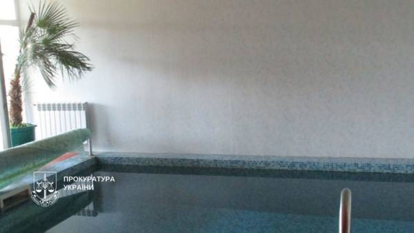Підозра ексзаступнику начальника Київського СІЗО: хабар від в'язня та майно поза декларацією 8
