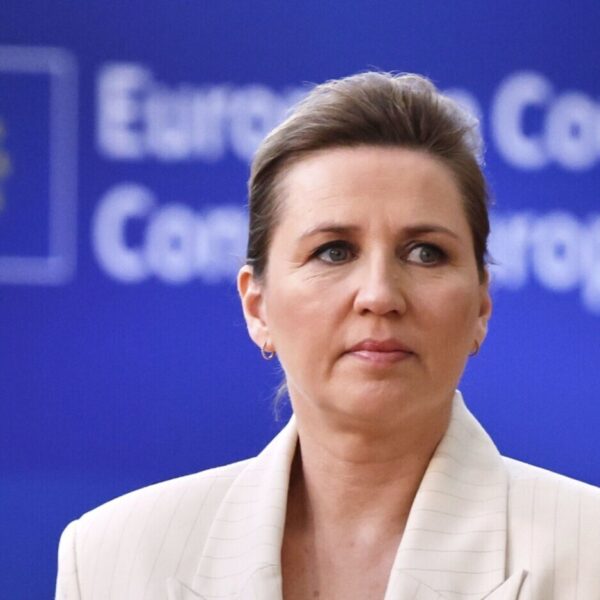 Пластичний хірург у соцмережах запропонував прем’єр-міністерці Данії “виправити” ніс: вона засудила оцінку жіночої зовнішності ➜ ZMINA