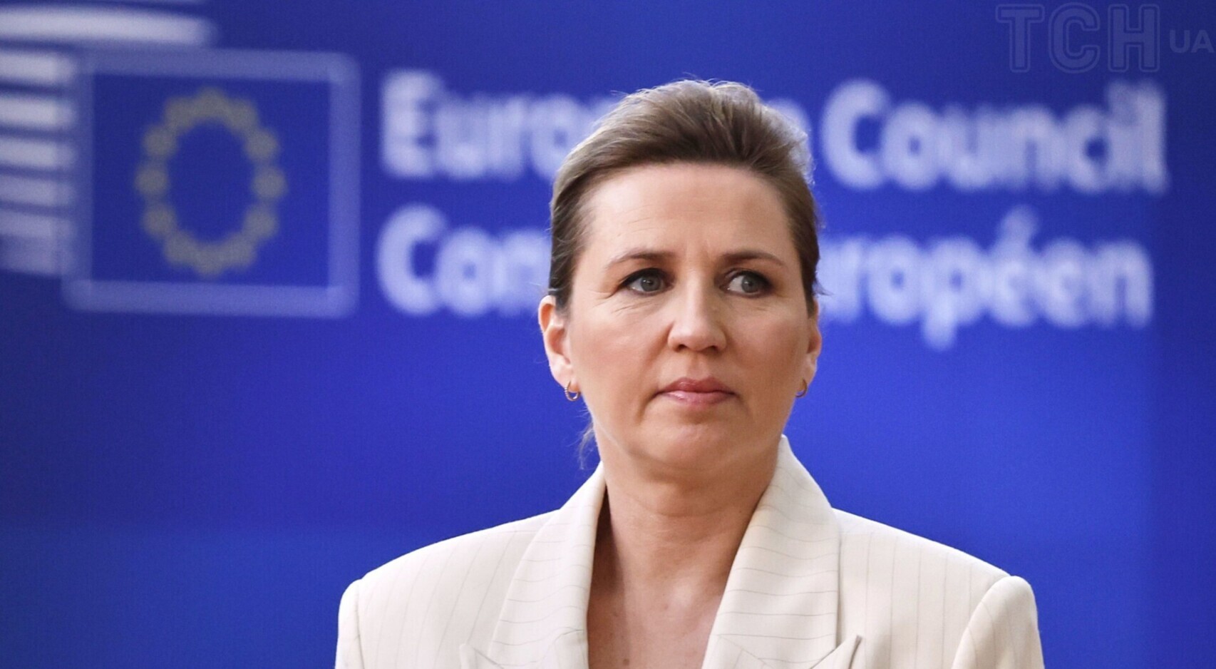 Пластичний хірург у соцмережах запропонував прем'єр-міністерці Данії "виправити" ніс: вона засудила оцінку жіночої зовнішності ➜ ZMINA 2