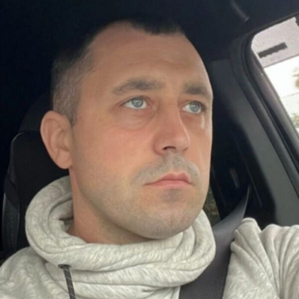 Російського військового судили заочно, який у Бучі направив двох мирних жителів на лінію зіткнення за тілами російських військових ➜ ZMINA