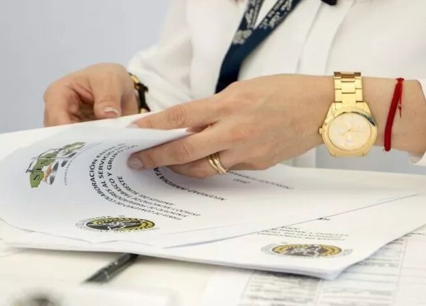 Чому не надходять виплати з центру зайнятості: головні причини та як діяти
