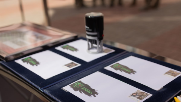 В Києві презентували марку, присвячену бійцям підрозділу «СТРІКС» 10