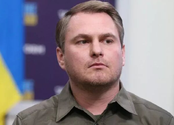 Генпрокурор Кравченко залишив Україну: пояснення причин