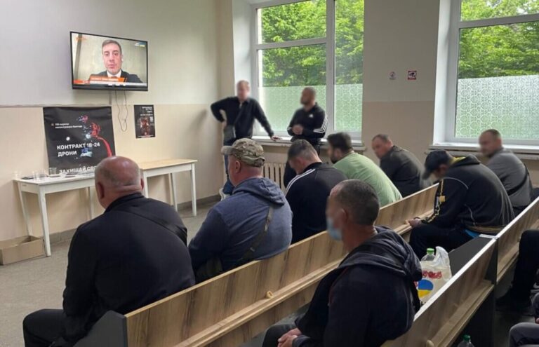 Омбудсман отримав понад 5 тисяч скарг на дії ТЦК та СП 19 Омбудсман отримав понад 5 тисяч скарг на дії ТЦК та СП 10