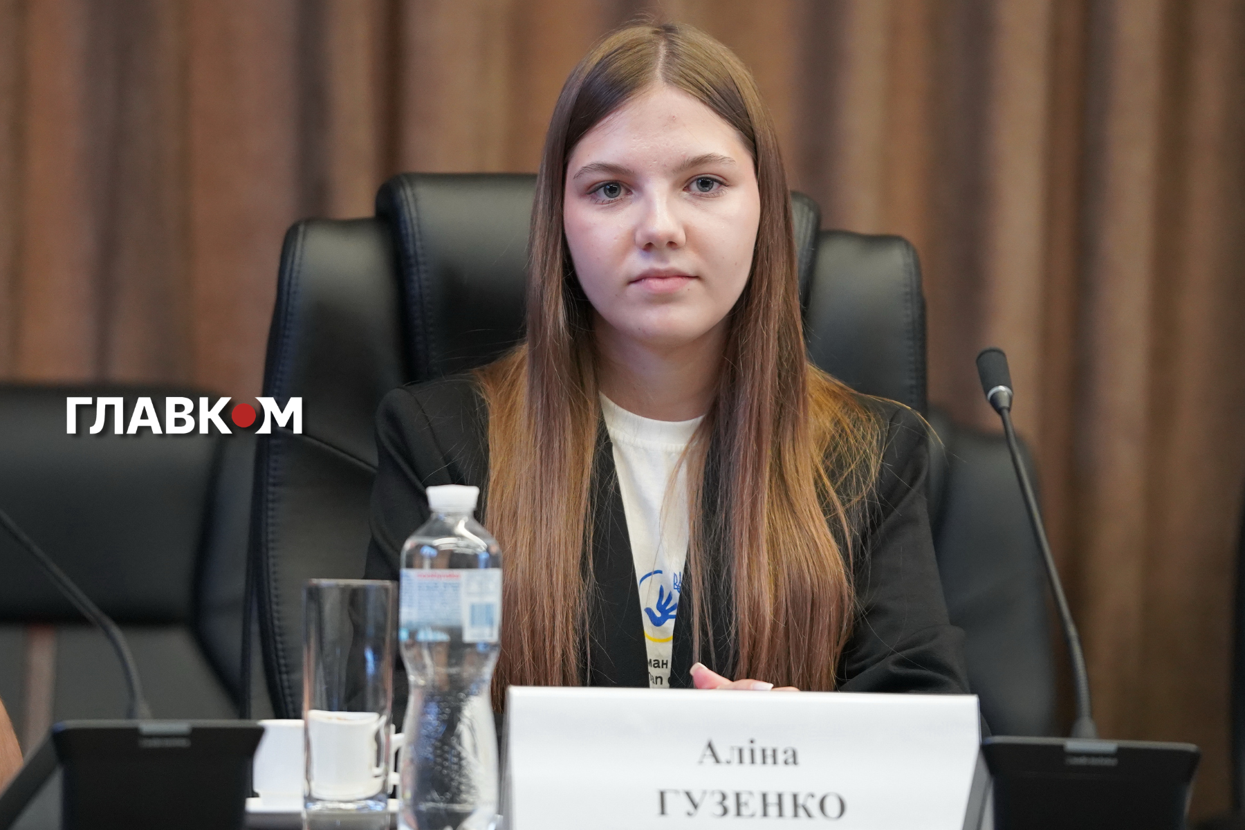 Проєкт допоможе молоді з окупованих територій знайти себе в освіті та кар'єрі 17 Учасниця проєкту «Молодь обирає Україну» Аліна Гузенко