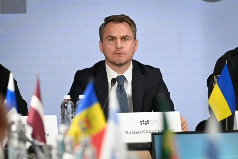 Депутати підтримали відставку генпрокурора Кравченка 2 Руслан Кравченко