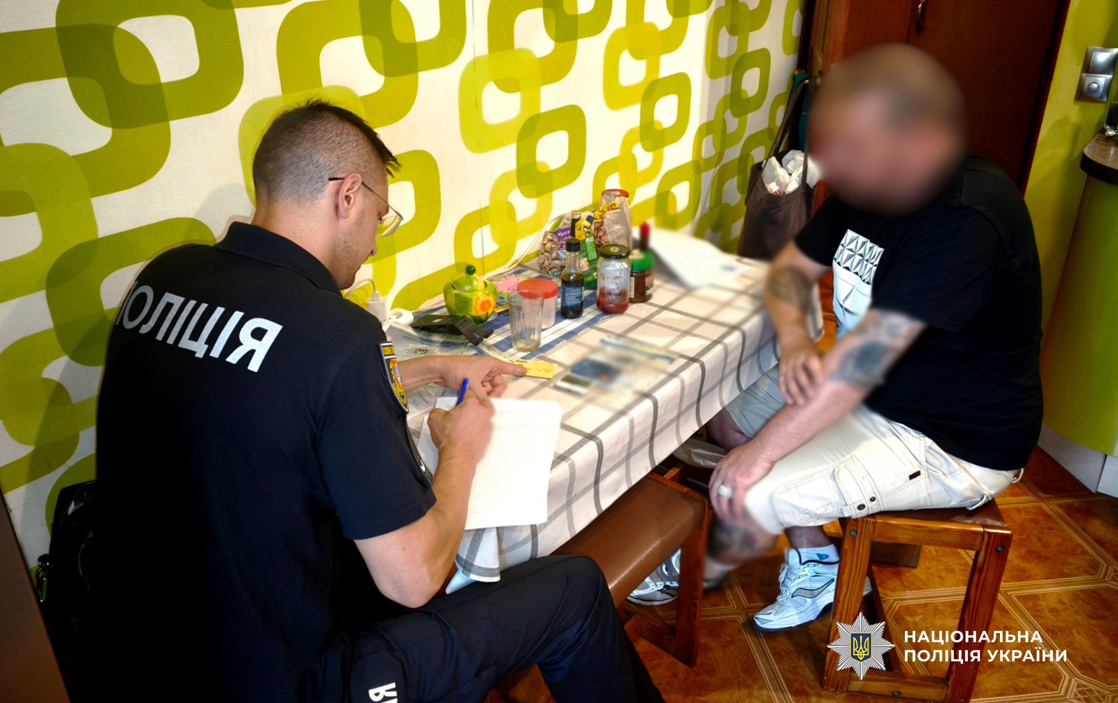 На Одещині чоловіка запідозрили у розбещенні семи дітей 2