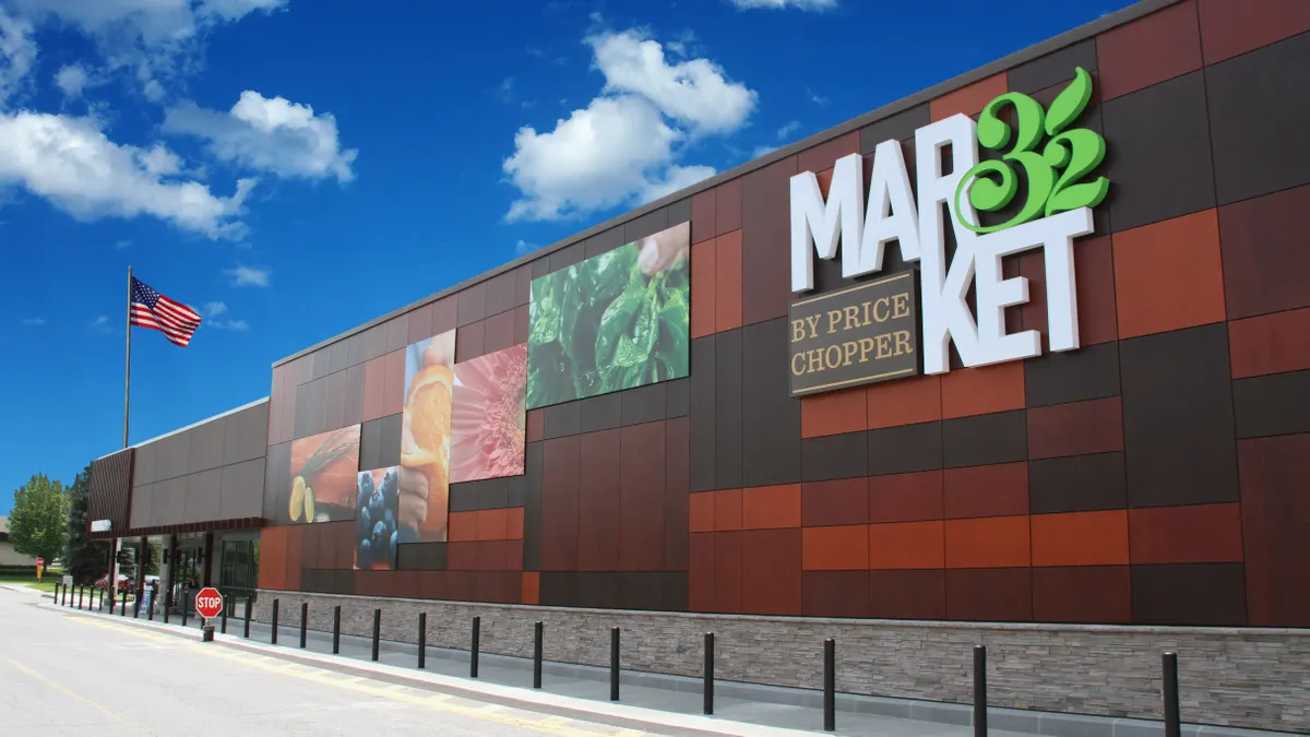 Зовнішній вигляд магазину Price Chopper/Market 32