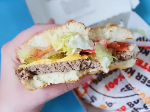 Найкращий чизбургер Burger King: оцінка смаку та цінності 32 Whopper від Burger King