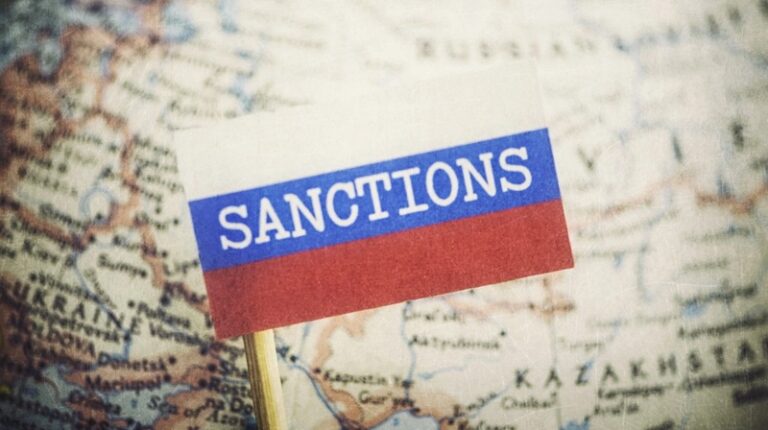 ЄС продовжив індивідуальні санкції проти Росії 9 ЄС продовжив індивідуальні санкції проти Росії 4