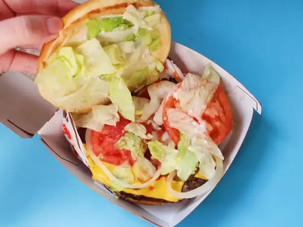 Найкращий чизбургер Burger King: оцінка смаку та цінності 31 Whopper від Burger King