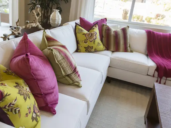 10 кроків до оновлення вітальні від експерта з 25-річним досвідом