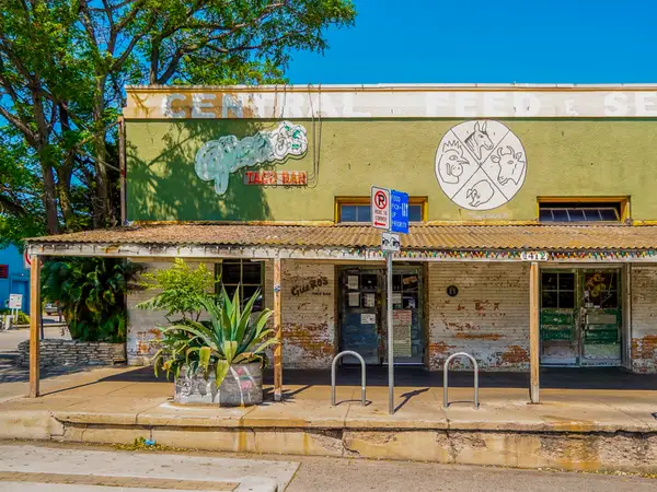Зовнішній вигляд Guero's Taco Bar в Остіні.