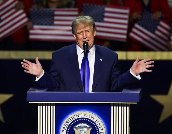 Судові позови зупиняють спроби Трампа обмежити грін-карти через соцвиплати