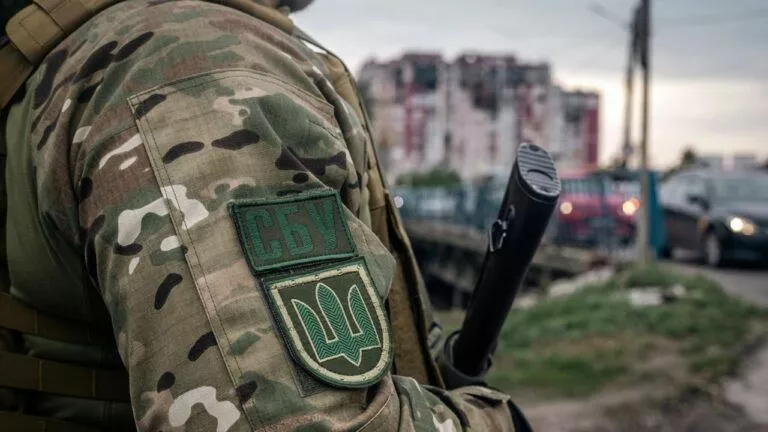 Реактивний дрон атакував СБУ з висоти 7 км: розкрито маршрут "Флеша" 2 Атака на будівлю СБУ в Києві