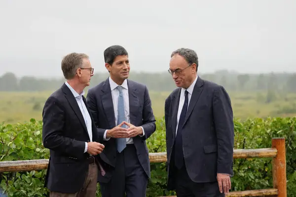 Кевін Варш