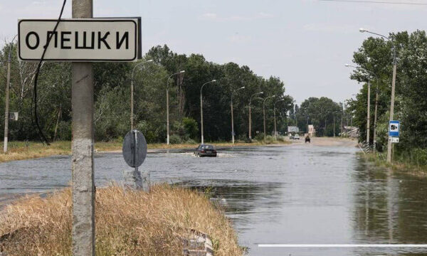 Російського військового підозрюють у викраденні та катуванні цивільних на затоплених Олешках