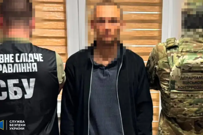 СБУ: Агент російської розвідки діяв у спецпідрозділі Нацгвардії 2 СБУ викрила агента російської розвідки у спецпідрозділі Нацгвардії