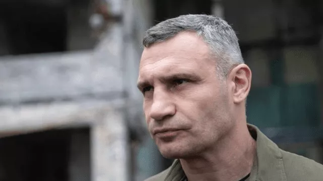 Київ обмежить рух транспорту мостами під час повітряних тривог 1