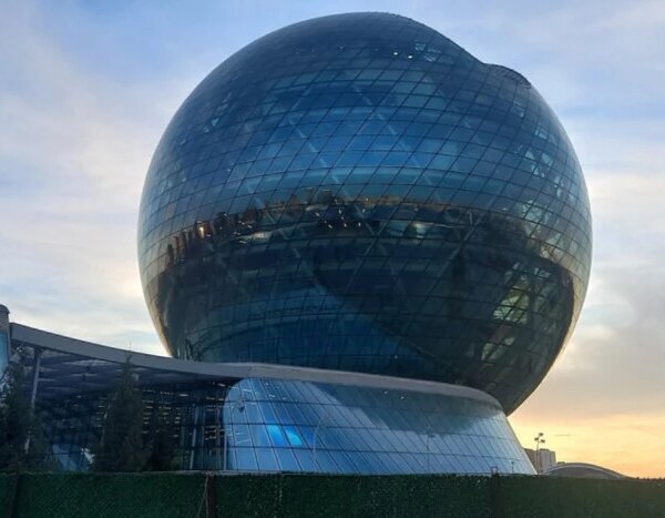 Казахстан запускає перший в країні університет штучного інтелекту
