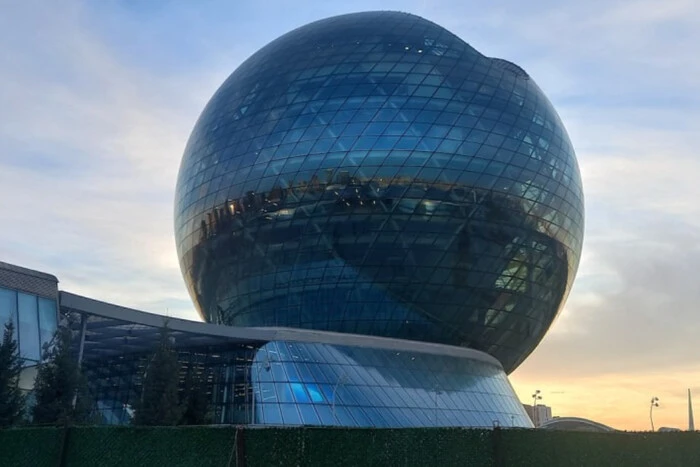 Казахстан запускає перший в країні університет штучного інтелекту 3