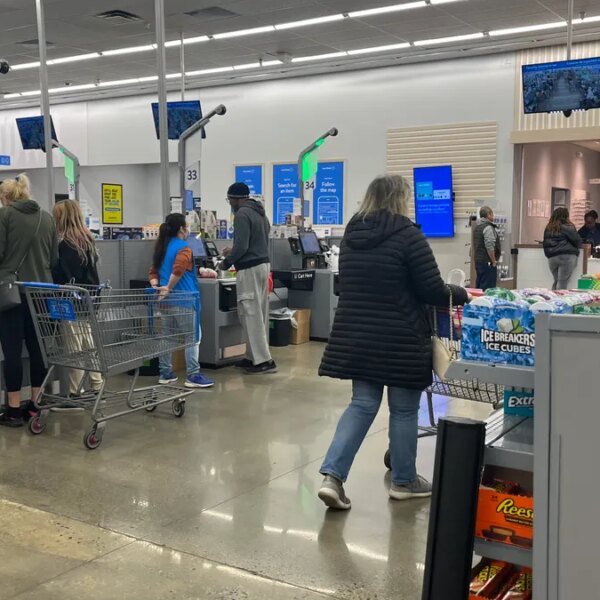 ПОРТАЛ новин 120 Чому Walmart так довго впроваджував безконтактні платежі