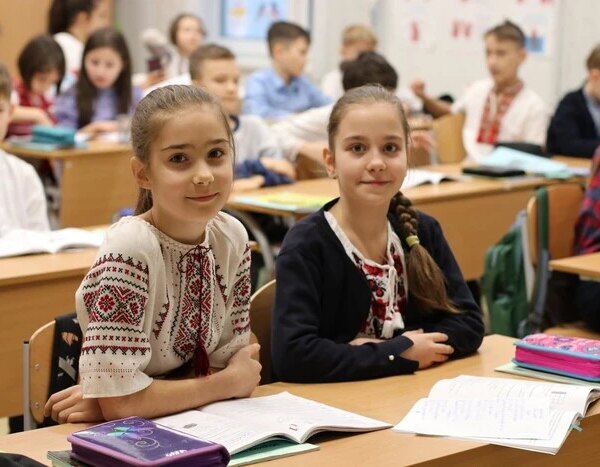 ТОП-10 шкіл Києва: названо найкращі заклади столиці за результатами НМТ