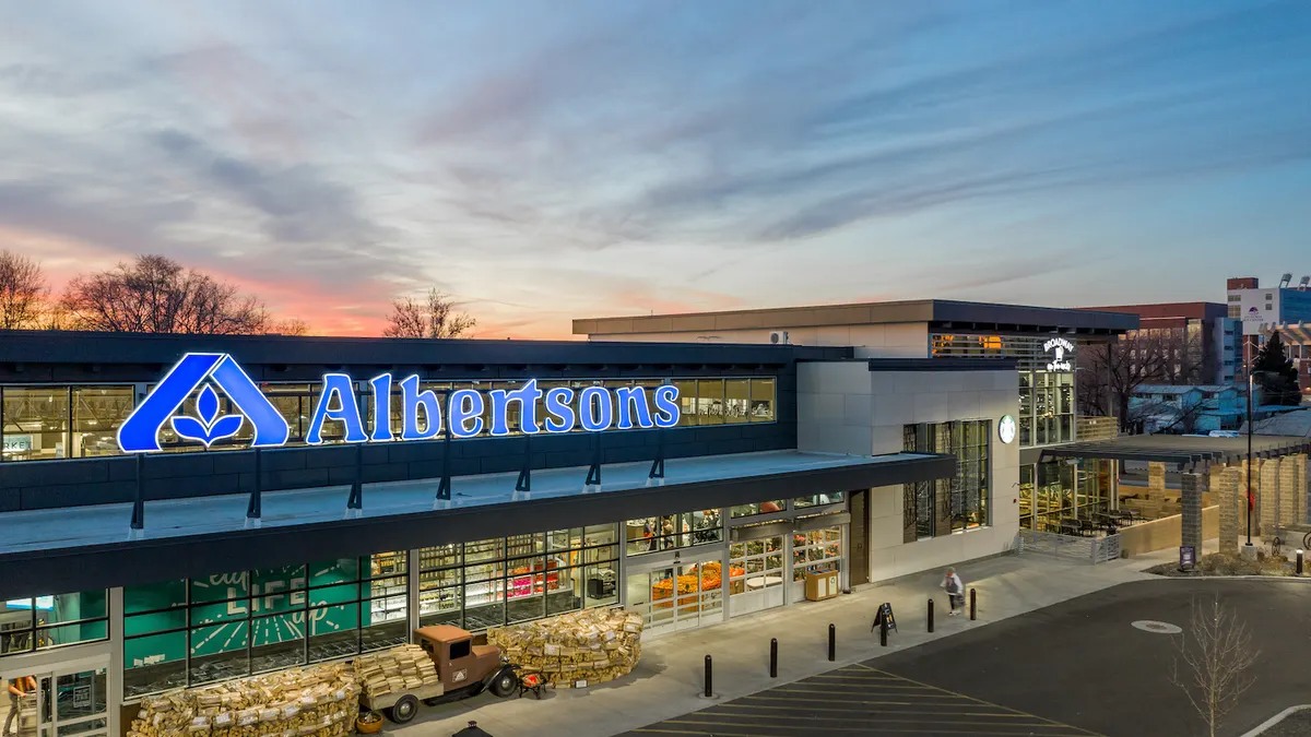 Albertsons призначив нового регіонального президента 2 Зовнішній вигляд магазину Albertsons
