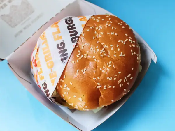 Найкращий чизбургер Burger King: оцінка смаку та цінності 30 Whopper з сиром від Burger King
