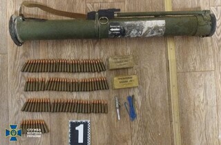 СБУ та Нацполіція викрили масштабну підпільну торгівлю зброєю 17