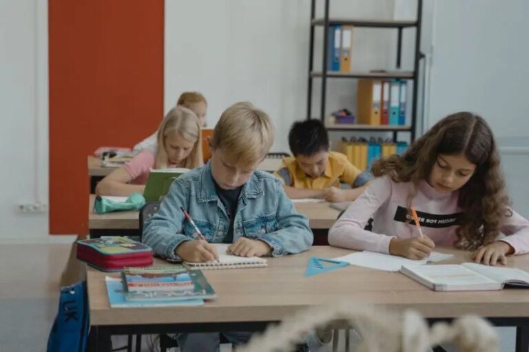 Рейтинг шкіл Києва 2026: де навчають найкращих випускників за результатами НМТ 2