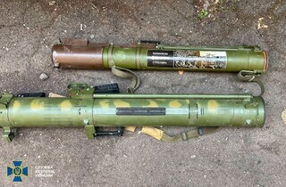СБУ та Нацполіція викрили масштабну підпільну торгівлю зброєю 18