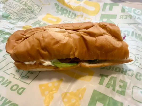 Jersey Mike's проти Subway: хто приготував кращий сендвіч 26 філі-чізстейк з Subway