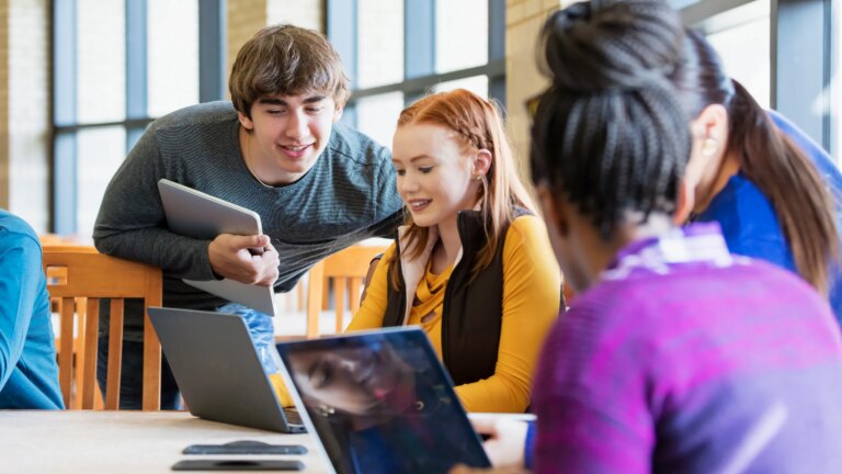Створення IT-команди розвиває у студентів лідерські якості та вміння вирішувати проблеми 13 Створення IT-команди розвиває у студентів лідерські якості та вміння вирішувати проблеми 7