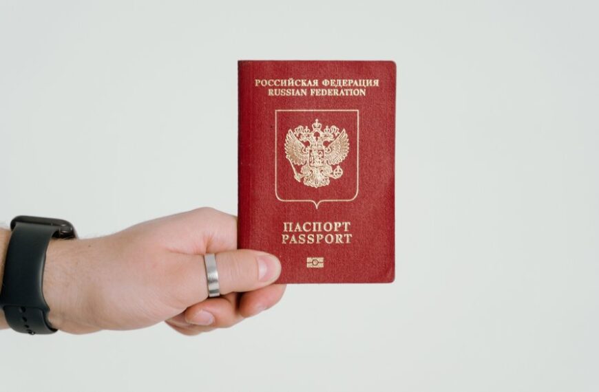 Росія роздала громадянство 19 пропагандистам, що розповсюджують кремлівські&hellip;